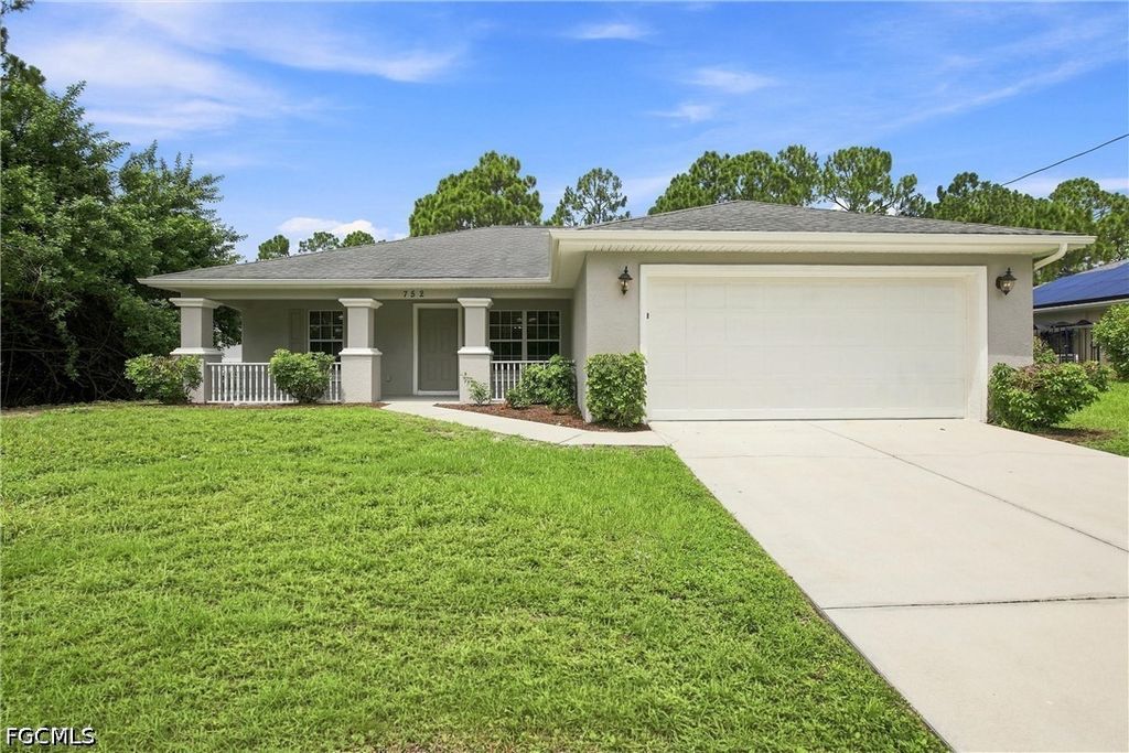 752 Barclay AVE, Lehigh Acres, FL 33974