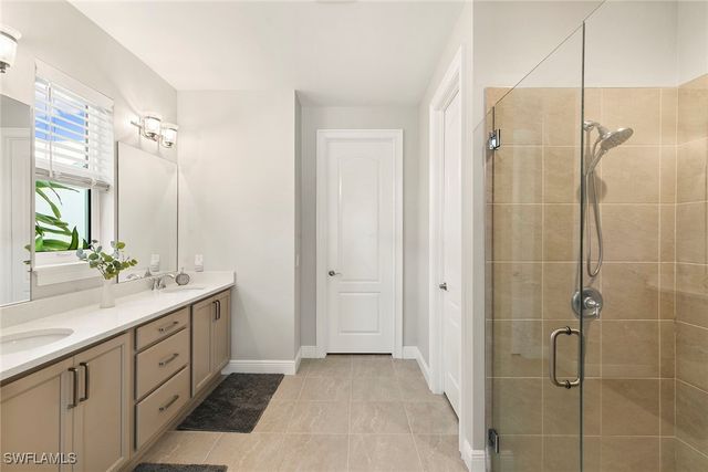 14796 Windward LN, Naples, FL 34114