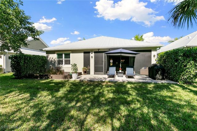 14796 Windward LN, Naples, FL 34114