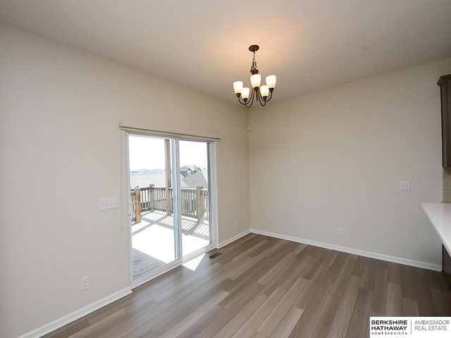 5613 N 179th Street, Omaha, NE 68116