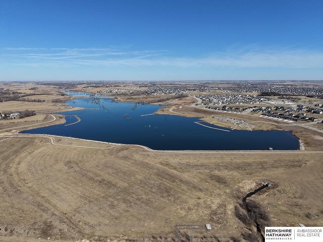 5613 N 179th Street, Omaha, NE 68116