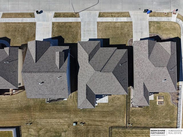 5613 N 179th Street, Omaha, NE 68116
