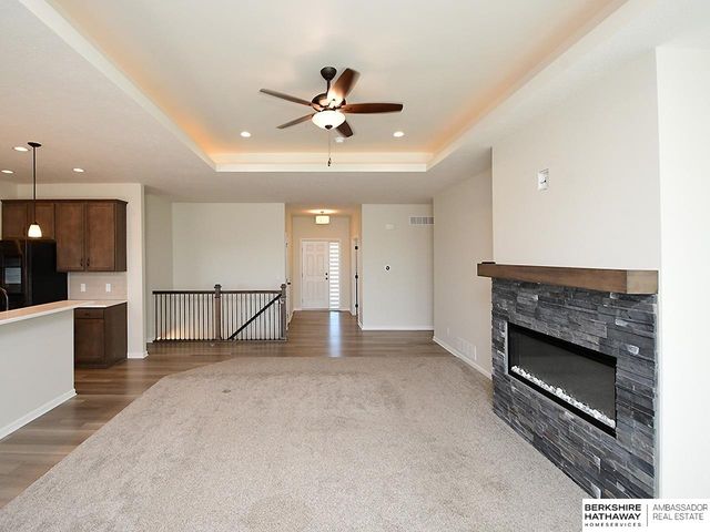 5613 N 179th Street, Omaha, NE 68116