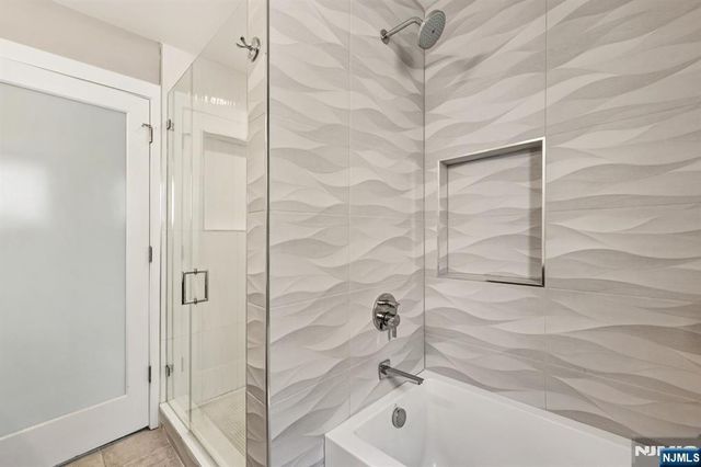 746 Undercliff Avenue B, Edgewater, NJ 07020