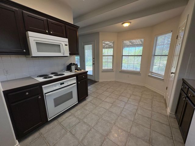 21622 Boggy Ford RD, Lago Vista, TX 78645