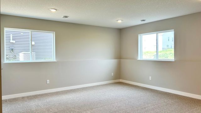 2259 LaTour Drive, Shakopee, MN 55379