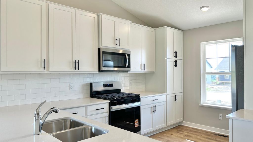 2259 LaTour Drive, Shakopee, MN 55379