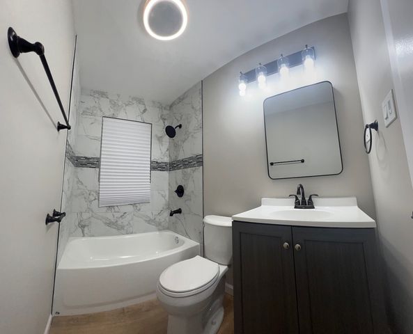 3242 Roesner Drive, Markham, IL 60428