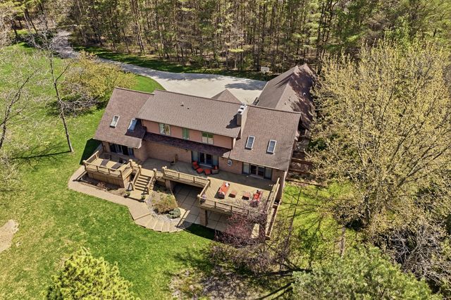 9256 Fenton Road, Grand Blanc, MI 48439