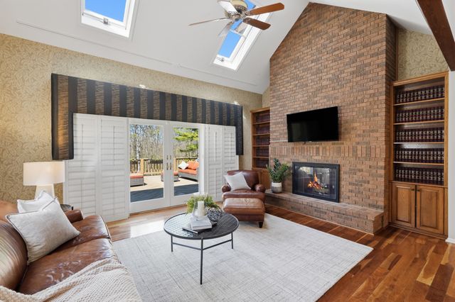 9256 Fenton Road, Grand Blanc, MI 48439