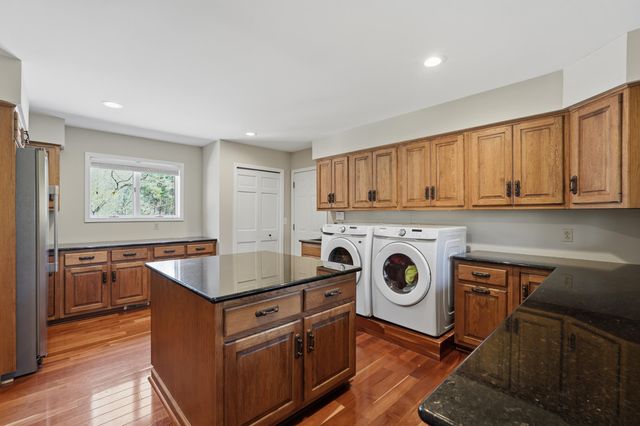 9256 Fenton Road, Grand Blanc, MI 48439