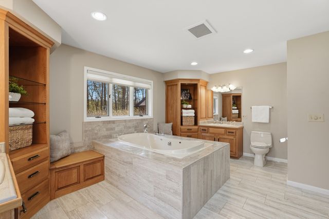 9256 Fenton Road, Grand Blanc, MI 48439