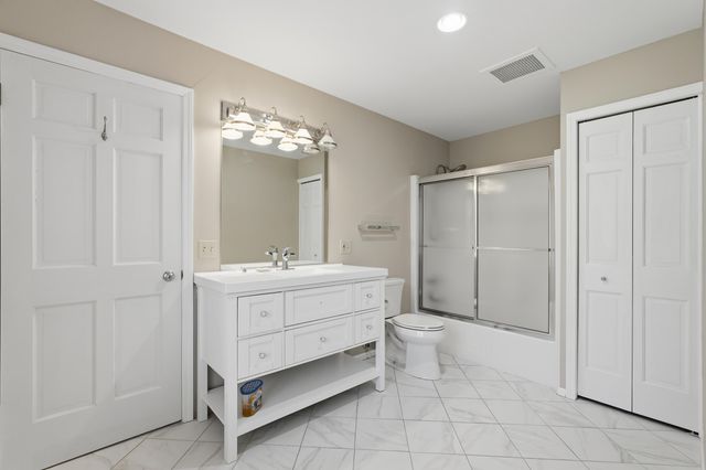 9256 Fenton Road, Grand Blanc, MI 48439
