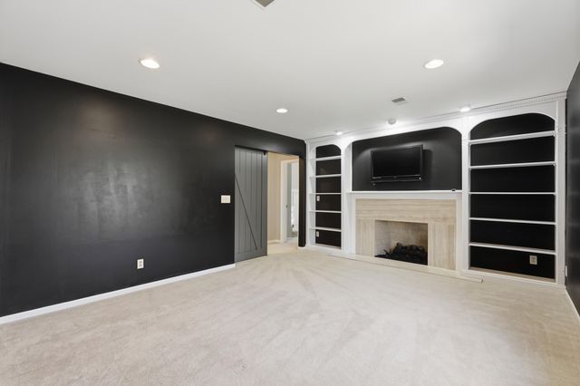 9256 Fenton Road, Grand Blanc, MI 48439