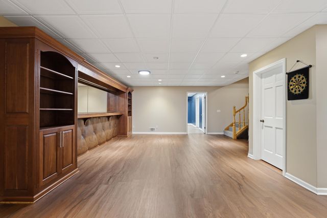 9256 Fenton Road, Grand Blanc, MI 48439