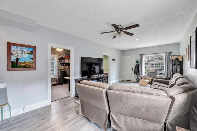 1104 13TH AVENUE, Green Bay, WI 54304