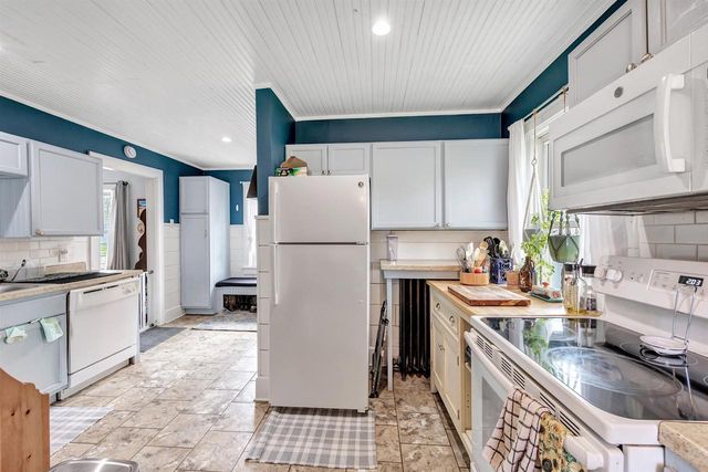 1104 13TH AVENUE, Green Bay, WI 54304