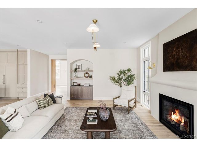 525 S High St, Denver, CO 80209