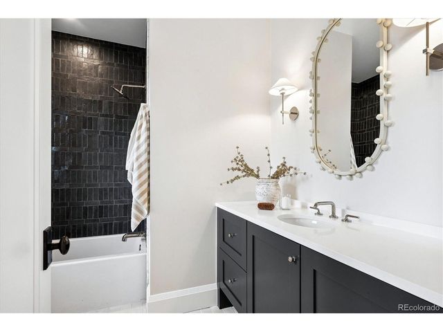 525 S High St, Denver, CO 80209