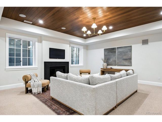 525 S High St, Denver, CO 80209