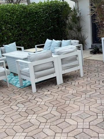 3305 NE 37th St, Fort Lauderdale, FL 33308