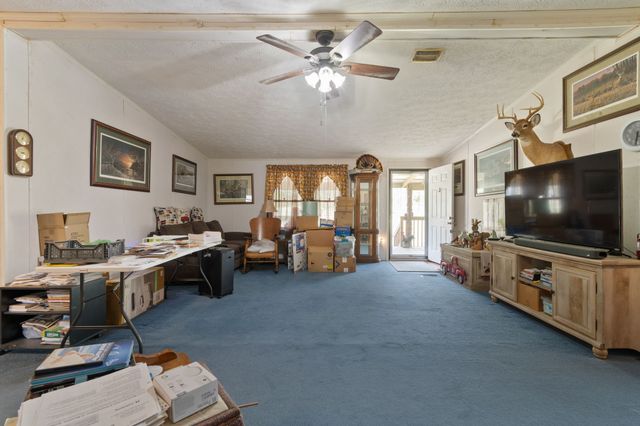 1300 New Sheboss Road, Duck River, TN 38454