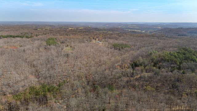 1300 New Sheboss Road, Duck River, TN 38454