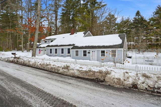 18 King Phillips Path, Duxbury, MA 02332