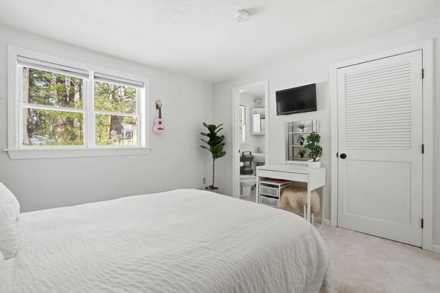 18 King Phillips Path, Duxbury, MA 02332