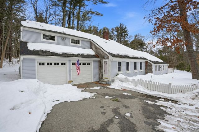 18 King Phillips Path, Duxbury, MA 02332