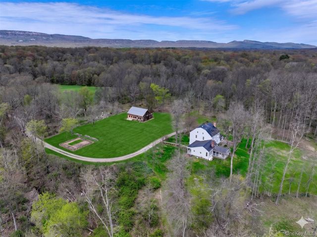 1193 Albany Post Road, Gardiner, NY 12525