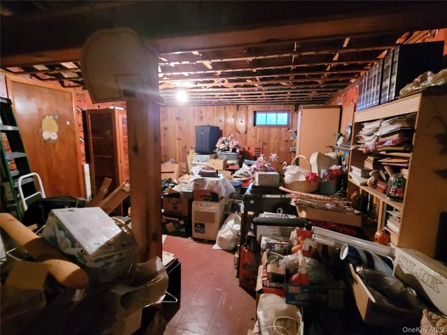 12 Clark Street, Plainview, NY 11803