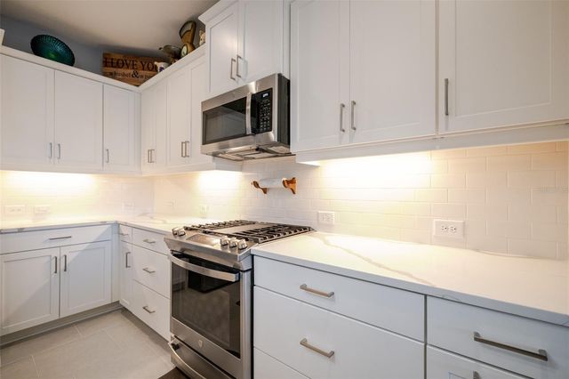 240 TRACINO TERRACE, Nokomis, FL 34275