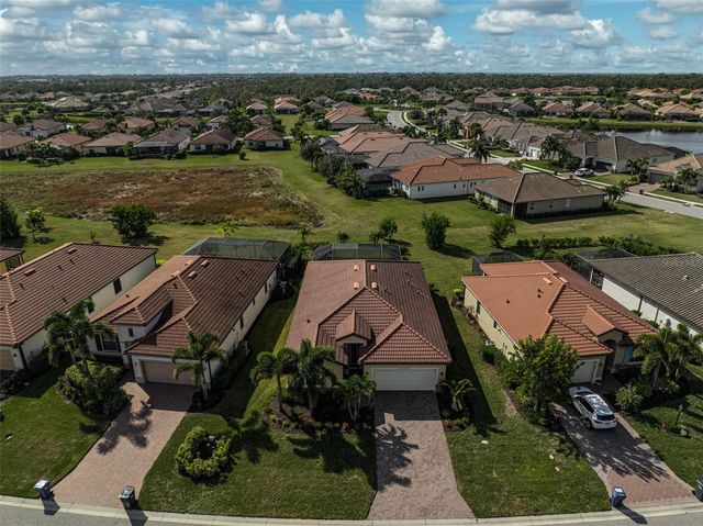 10124 MARBELLA DRIVE, Bradenton, FL 34211