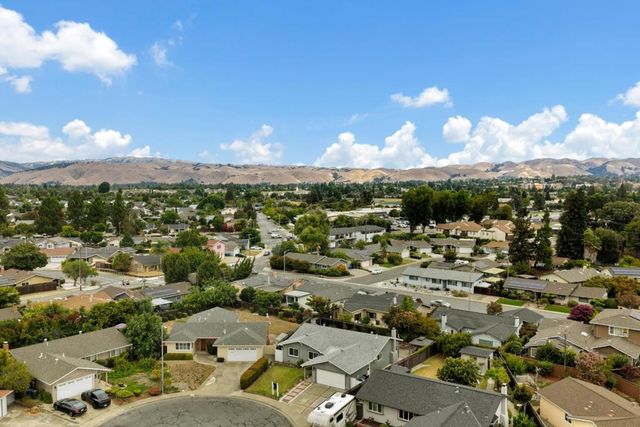 4833 Claremont Park Court, Fremont, CA 94538