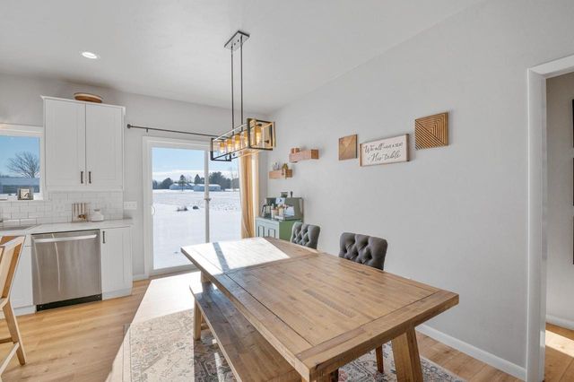 2885 T BERG CIRCLE, Abrams, WI 54101