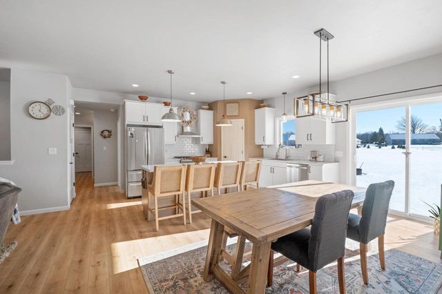 2885 T BERG CIRCLE, Abrams, WI 54101