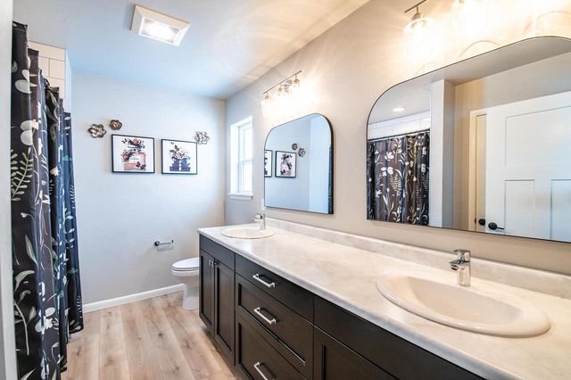 2885 T BERG CIRCLE, Abrams, WI 54101