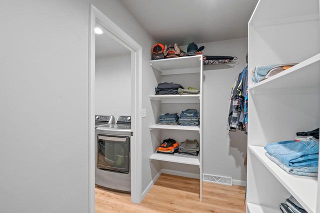 2885 T BERG CIRCLE, Abrams, WI 54101