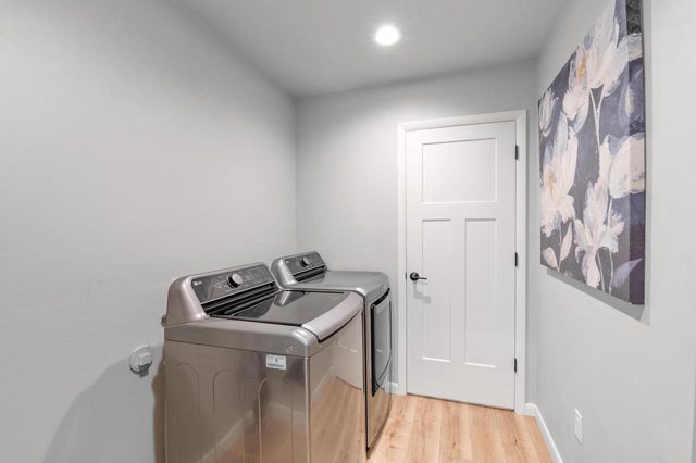 2885 T BERG CIRCLE, Abrams, WI 54101