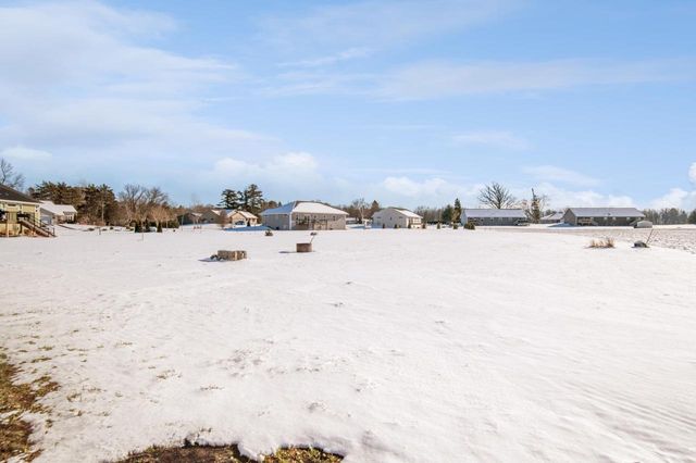 2885 T BERG CIRCLE, Abrams, WI 54101