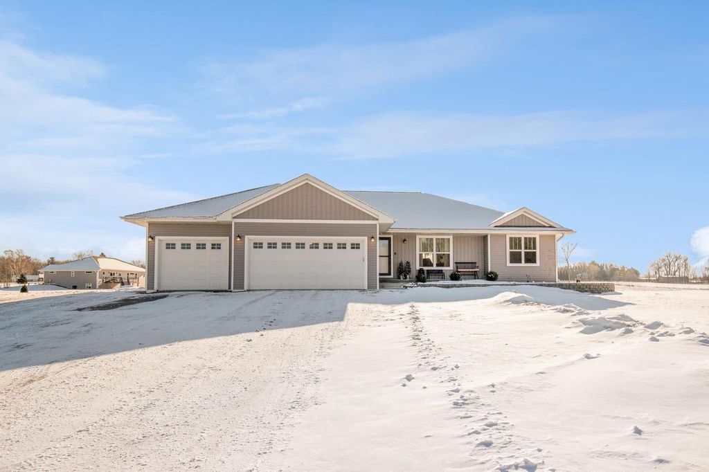 2885 T BERG CIRCLE, Abrams, WI 54101