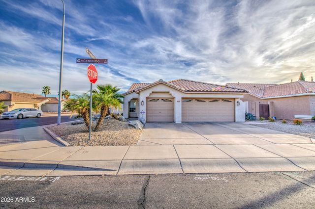 815 W Geronimo Street, Chandler, AZ 85225