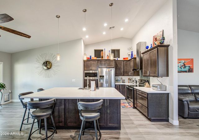 815 W Geronimo Street, Chandler, AZ 85225