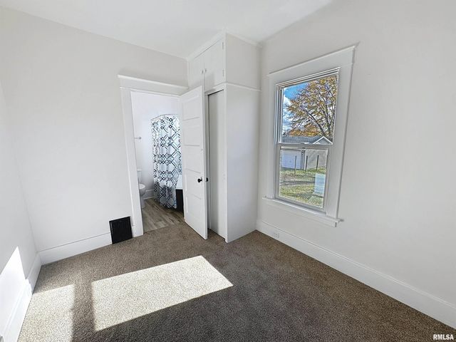 1638 20TH Avenue, Moline, IL 61265