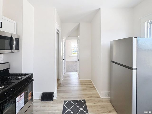 1638 20TH Avenue, Moline, IL 61265