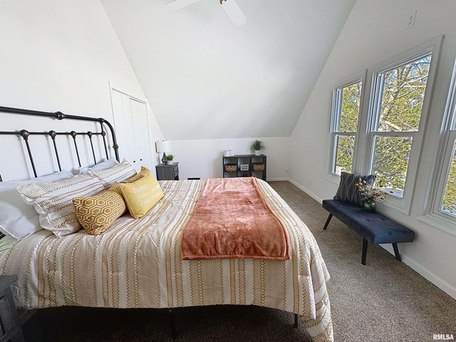 1638 20TH Avenue, Moline, IL 61265