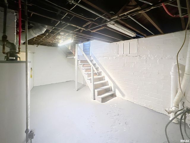 1638 20TH Avenue, Moline, IL 61265