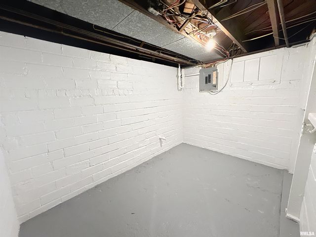 1638 20TH Avenue, Moline, IL 61265