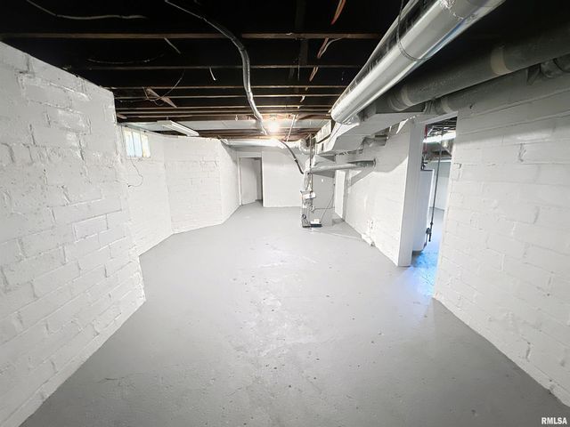 1638 20TH Avenue, Moline, IL 61265